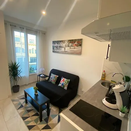 Sur Avenue Jean Medecin A Apartment *