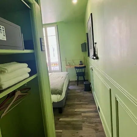 贝尔纳酒店