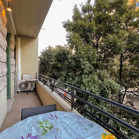 Apartment Comte De Luxury 4 Pers Parking Wifi Ac