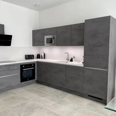 Urban 5 * Nice