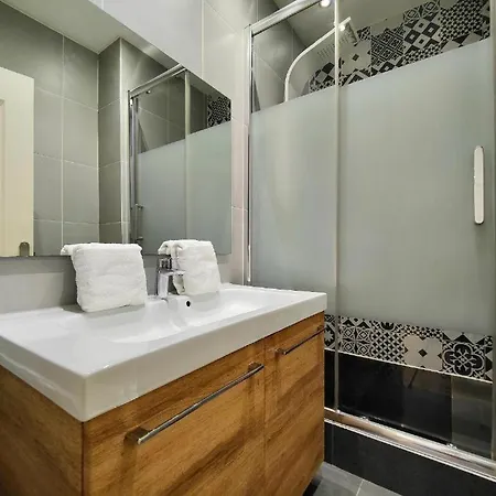 Appartement Cozy One Bedroom Apartment-city Center