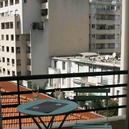 Apartment Central, Climatise, Proche Promenade Des Anglais. *