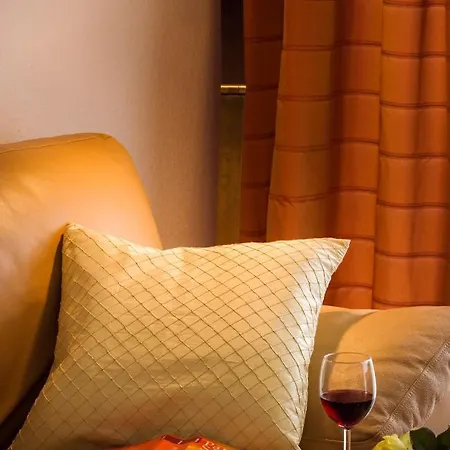 Les Oliviers: Serene Rooftop Retreat With Sea Views And Pool * Nice