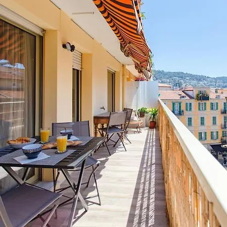 #4 Papon Parking Climatise Terrasse & Wifi 5mins A Pieds Du Vieux Apartment *