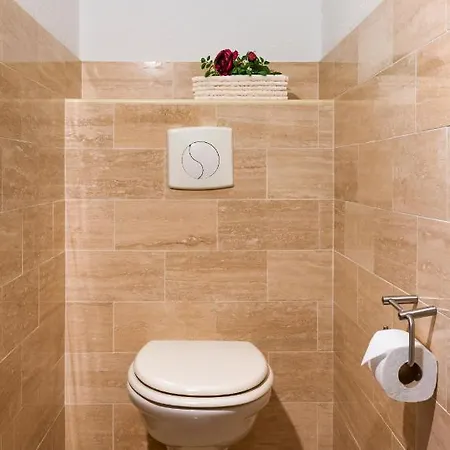 Les Oliviers: Serene Rooftop Retreat With Sea Views And Pool Apartment *