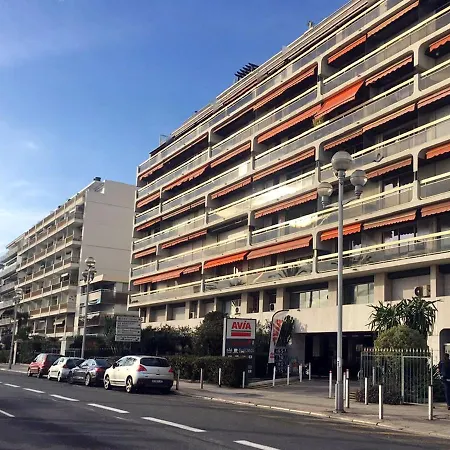 Beachfront On Promenade Des Apartamento *