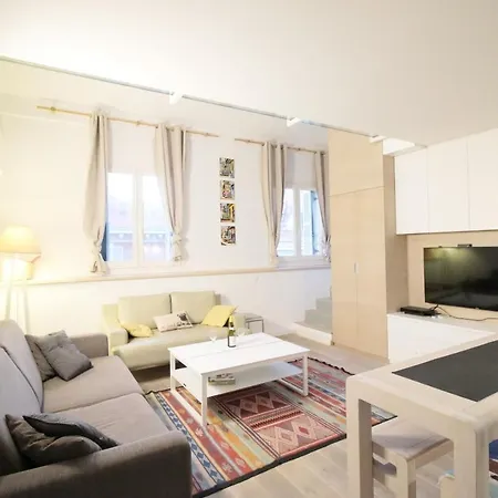 Duplex Lumineux Et Spacieux *