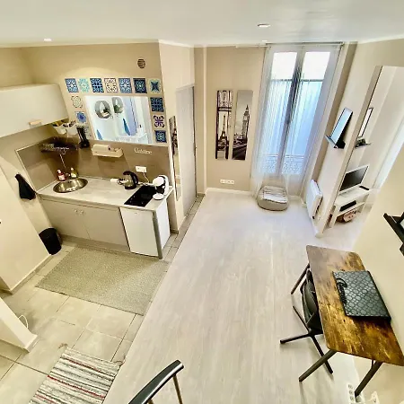 Lovely & Cozy Duplex Heart Of With Bathtub! Apartment