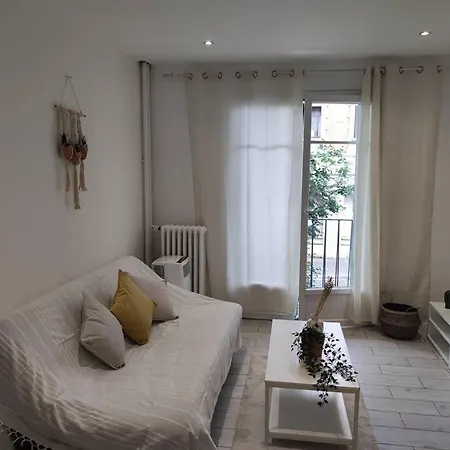 Ville: Cosy White *