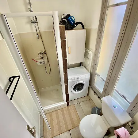 Lovely & Cozy Duplex Heart Of With Bathtub! Apartment