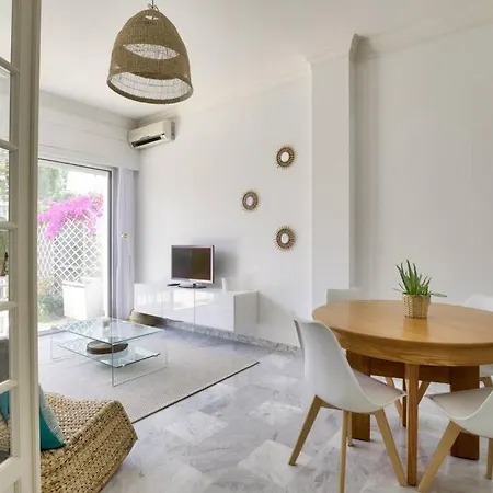 Elegant Logement D'1 Avec Terrasse Apartment *
