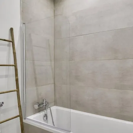 Apartment Elegant Logement D'1 Avec Terrasse *