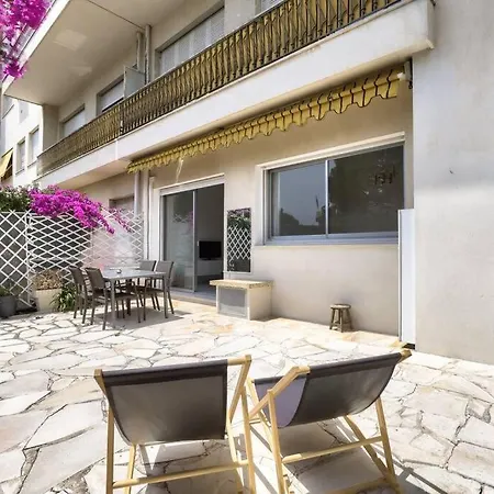 Elegant Logement D'1 Avec Terrasse Apartment *