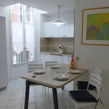 Vieux By Interhome Lägenhet Nice