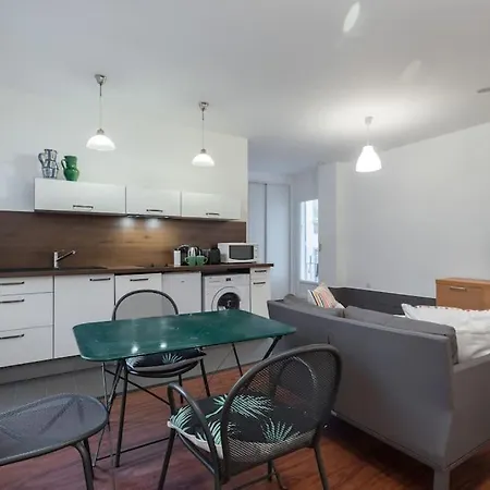 Vert Apartment