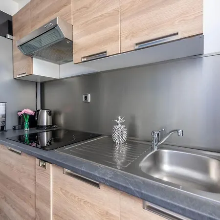 Art Deco Flat 45 M² Appartement