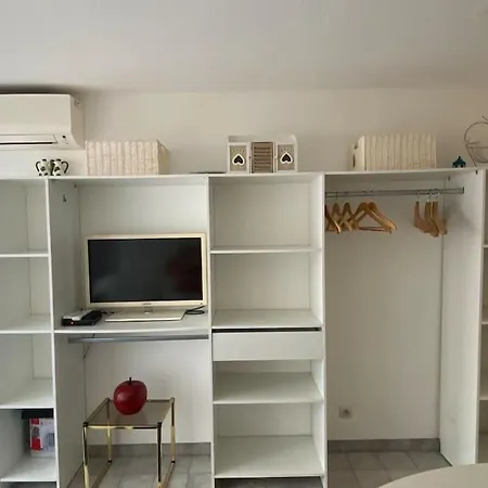 Apartment 23 M2 A Nice, 2e Ligne Du Front De