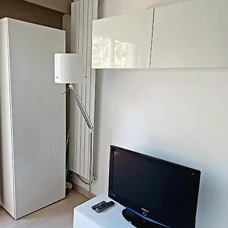 A Avec Piscine Apartment *