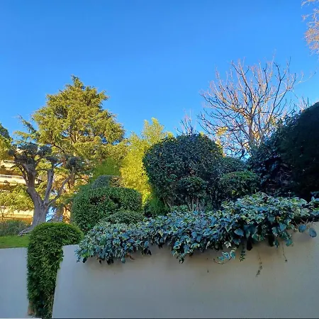 A Avec Piscine Apartment
