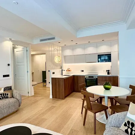 Apartment Opera Promenade 4 Brand-new! 4 Next To Balcony Sea View *