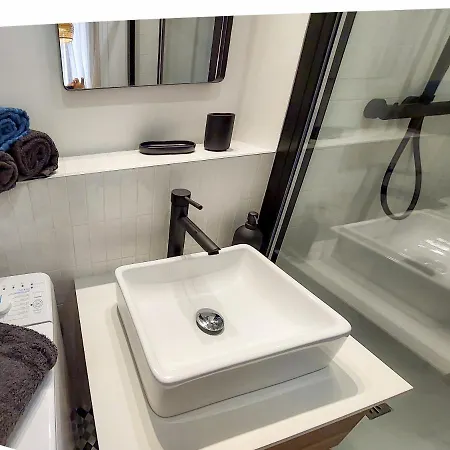 Bh - Chez Marylin - Lux 2 Pers. Wifi. Clim. Central Apartment
