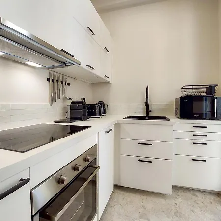 Bh - Chez Marylin - Lux 2 Pers. Wifi. Clim. Central Nice