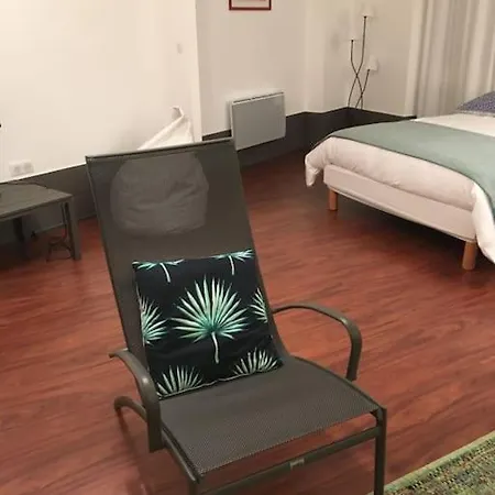 Vert Apartment *