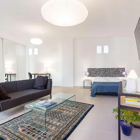 Vert Apartment