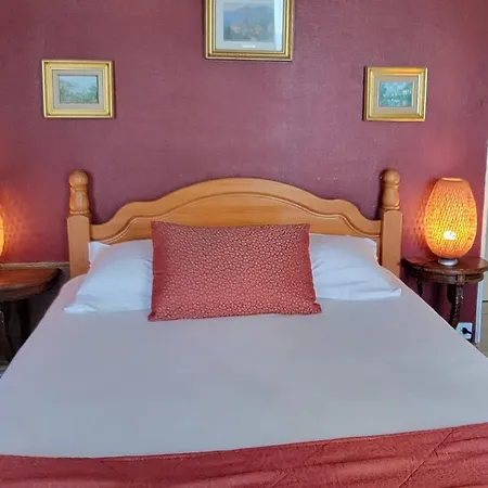 Eden Hotel 2*