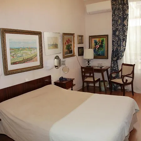 Hotel Cronstadt 3*