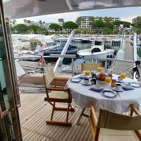 Yacht Charter Cannes Antibes