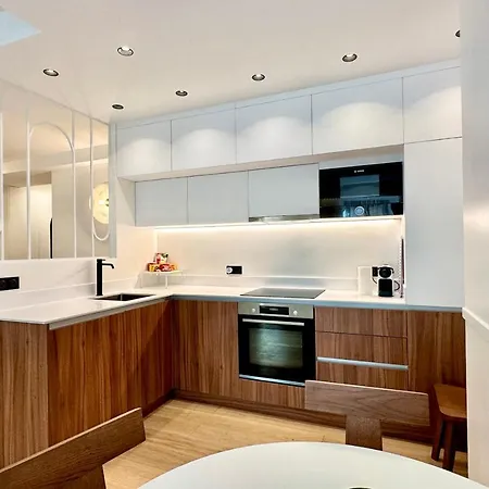 Apartment Opera Promenade 4 Brand-new! 4 Next To Balcony Sea View
