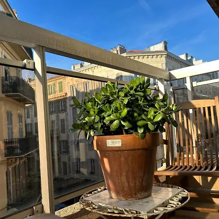 La Belle, Centre 1 Bed, 2 Terrace, Quiet Apartment *