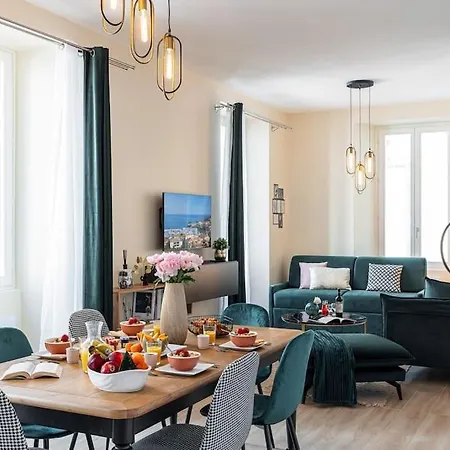 Gesu - 2 Bedroom In Old Town - Gesu Square Apartment