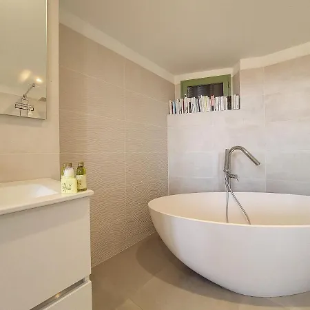 Apartment Nestor&jeeves - To Meet - - Floor
