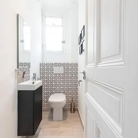 My Casa - Joffre 38 - Spacious One Bedroom Apartment
