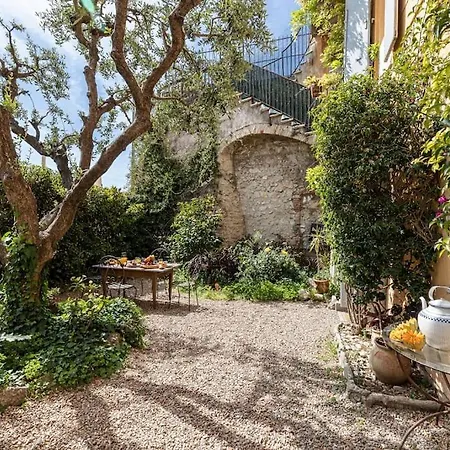 Apartment My Casa - Ponchettes 17 - With Garden, 30m From The Sea Nice