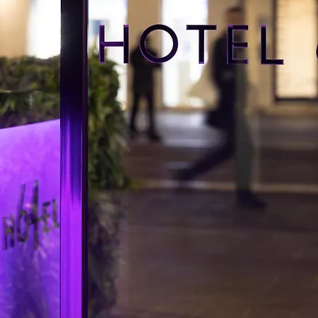 Otel 64 Nice