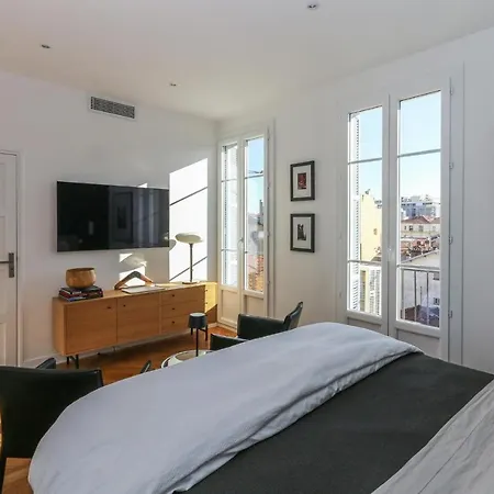 Apartment Modern Walking Distance To Beach In Carre D'or