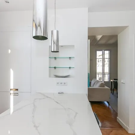 Apartment Modern Walking Distance To Beach In Carre D'or