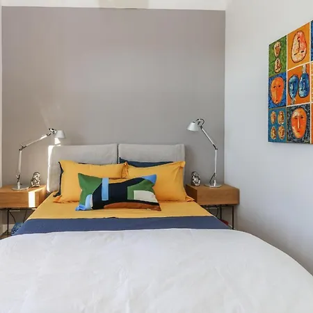 Modern Walking Distance To Beach In Carre D'or *