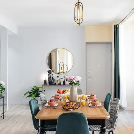 Gesu - 2 Bedroom In Old Town - Gesu Square Apartment Nice