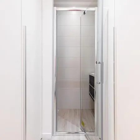 Gesu - 2 Bedroom In Old Town - Gesu Square Apartment