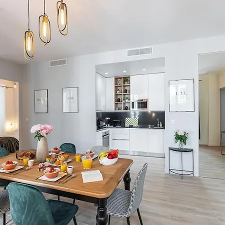 Gesu - 2 Bedroom In Old Town - Gesu Square *
