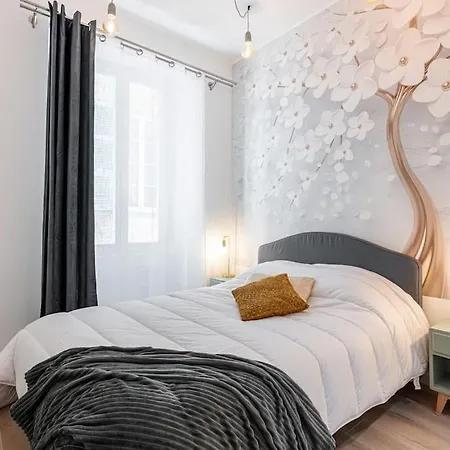 Apartment Gesu - 2 Bedroom In Old Town - Gesu Square Nice