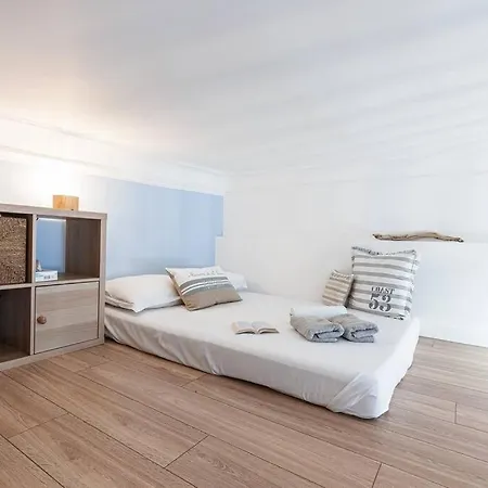 Apartment Prefecture 15 - Old Town Duplex 2 Doubles Beds *