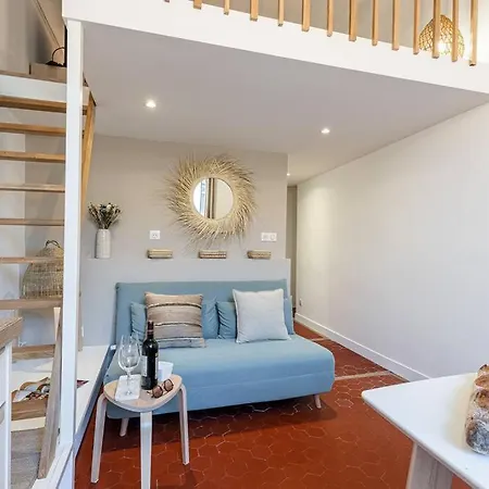 Prefecture 15 - Old Town Duplex 2 Doubles Beds *