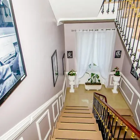 Hotel Parisien 3*