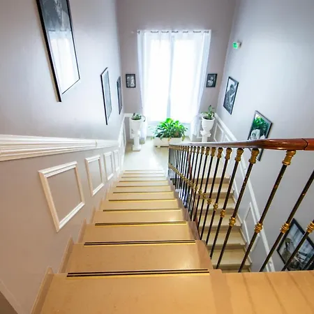 Hotel Parisien 3*