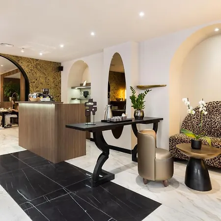 Azurea Hotel